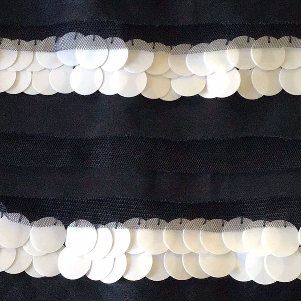 Red Valentino size 8 Navy White sequined blouse. - Picture 3 of 11